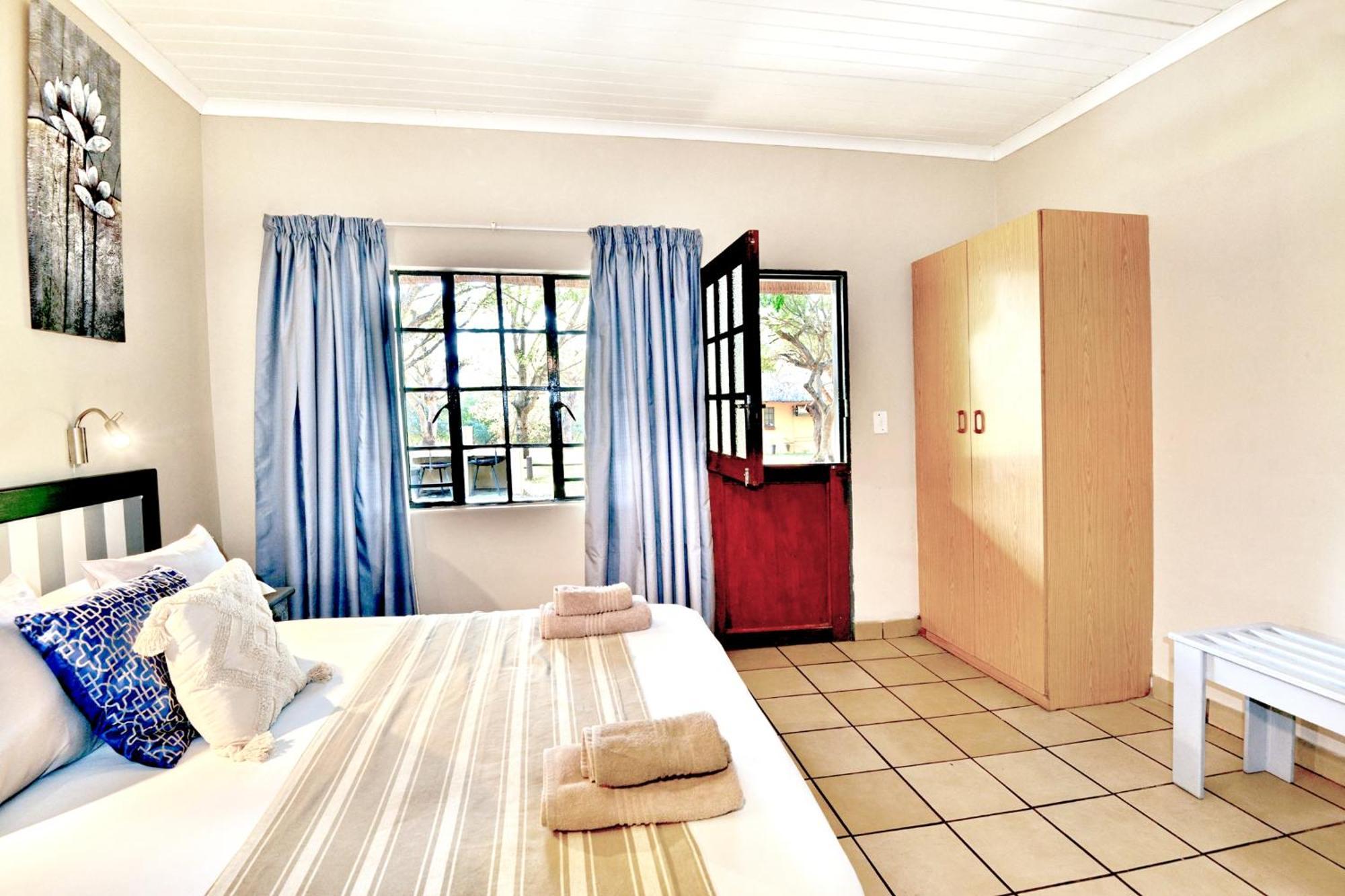 Komati River Chalets كوماتيبورت المظهر الخارجي الصورة
