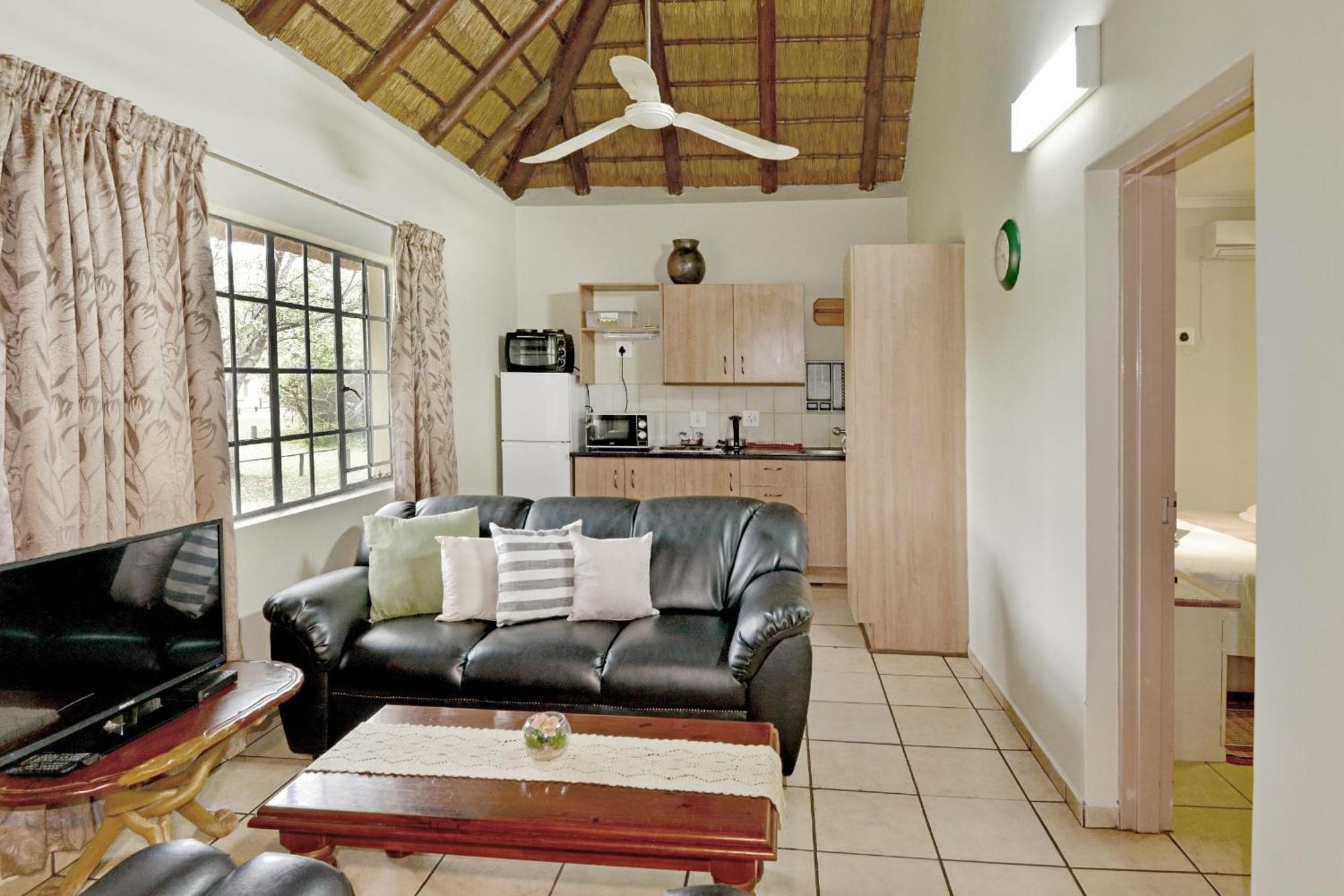 Komati River Chalets كوماتيبورت المظهر الخارجي الصورة