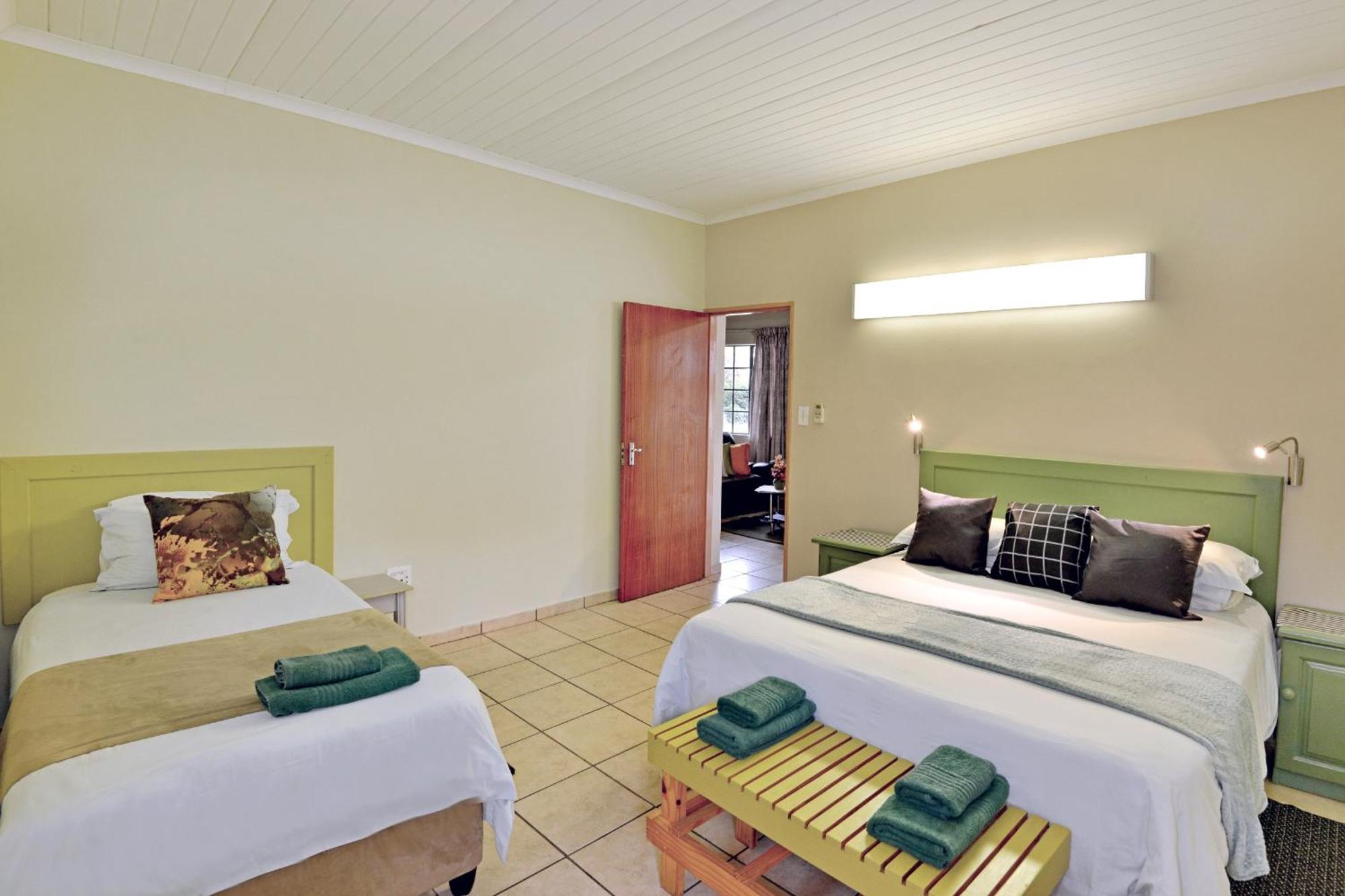 Komati River Chalets كوماتيبورت المظهر الخارجي الصورة