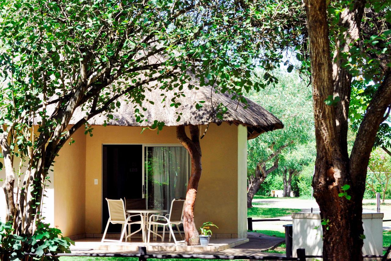 Komati River Chalets كوماتيبورت المظهر الخارجي الصورة