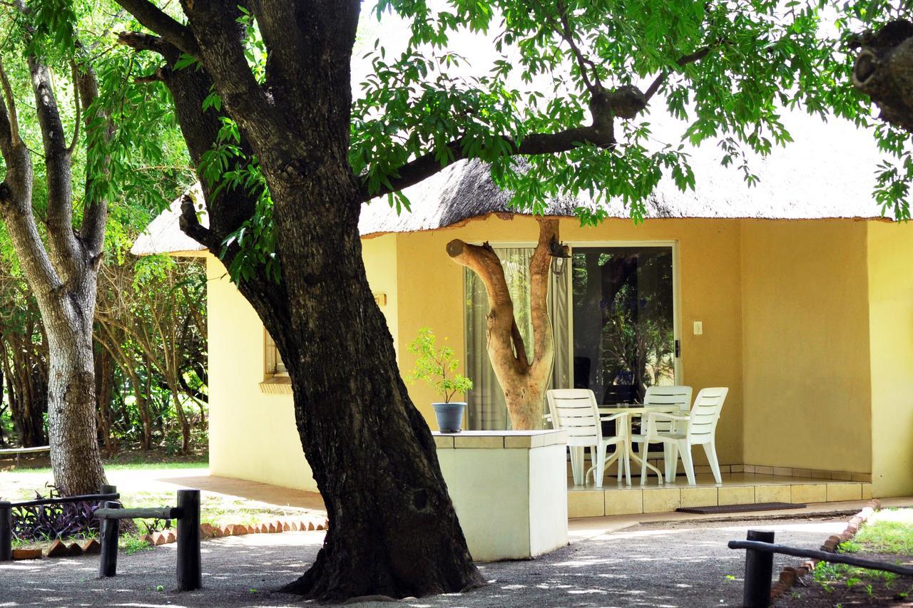 Komati River Chalets كوماتيبورت المظهر الخارجي الصورة